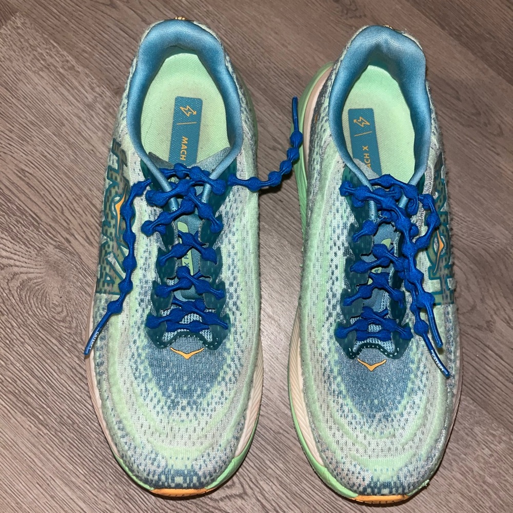Hoka One Mach X Running